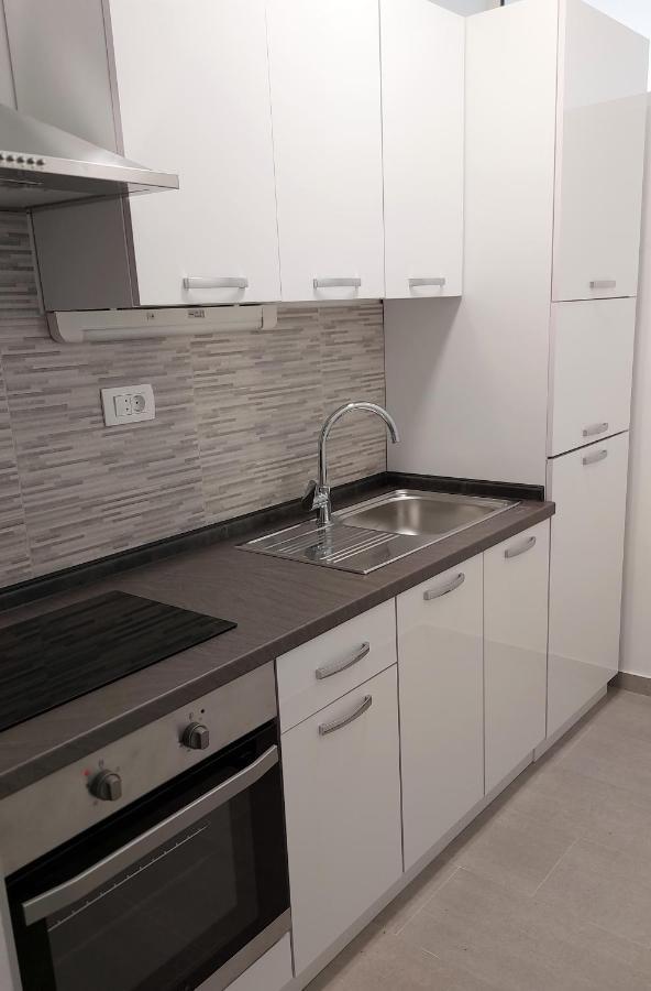 Apartment Adora สปลิท ภายนอก รูปภาพ